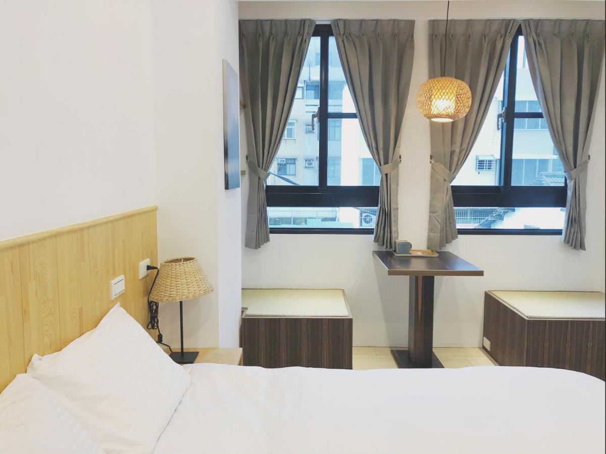 良文旅 Ryou Hotel Тайнань Екстер'єр фото